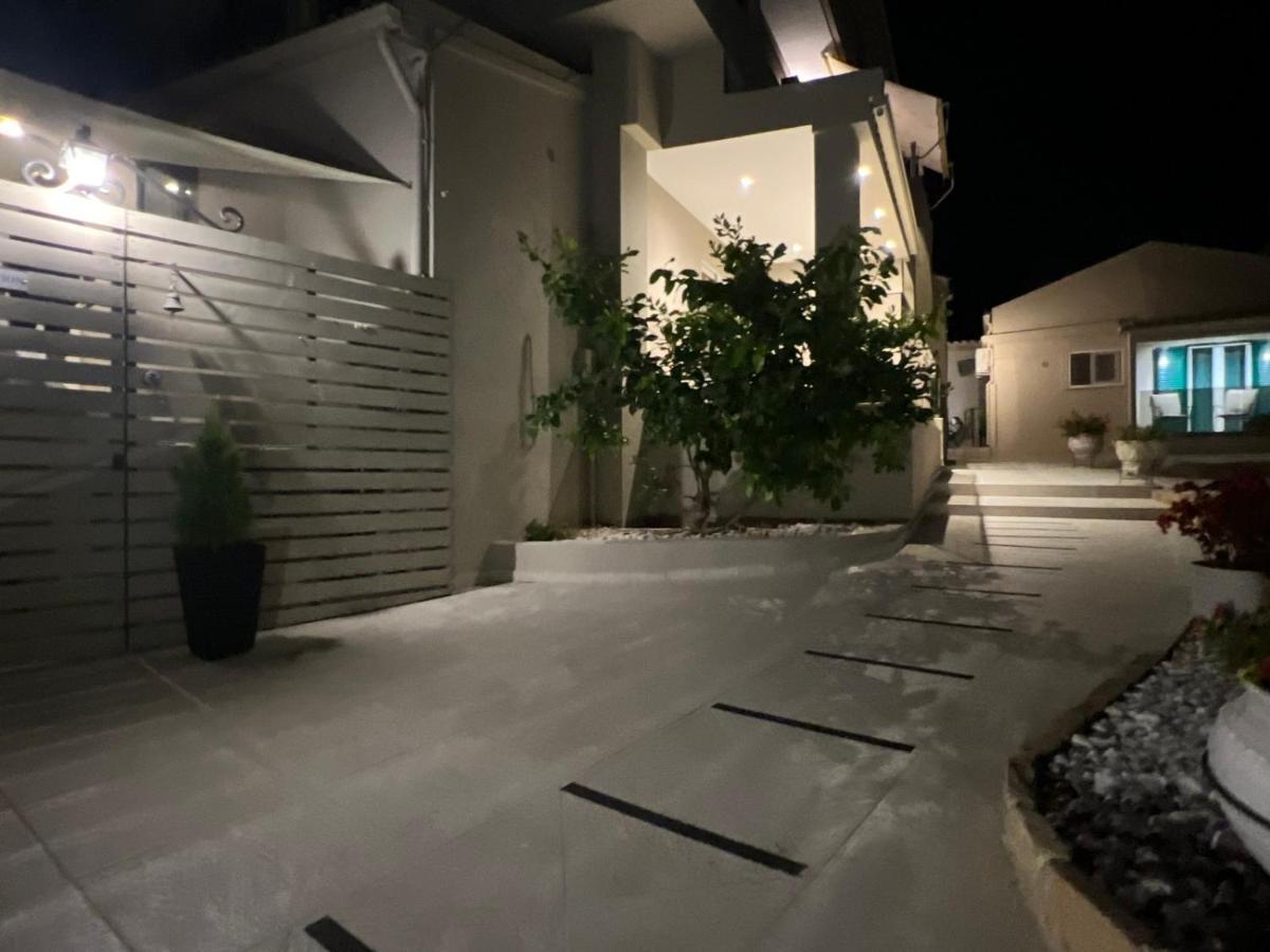 Alex Apartment Suites Βιρός Εξωτερικό φωτογραφία