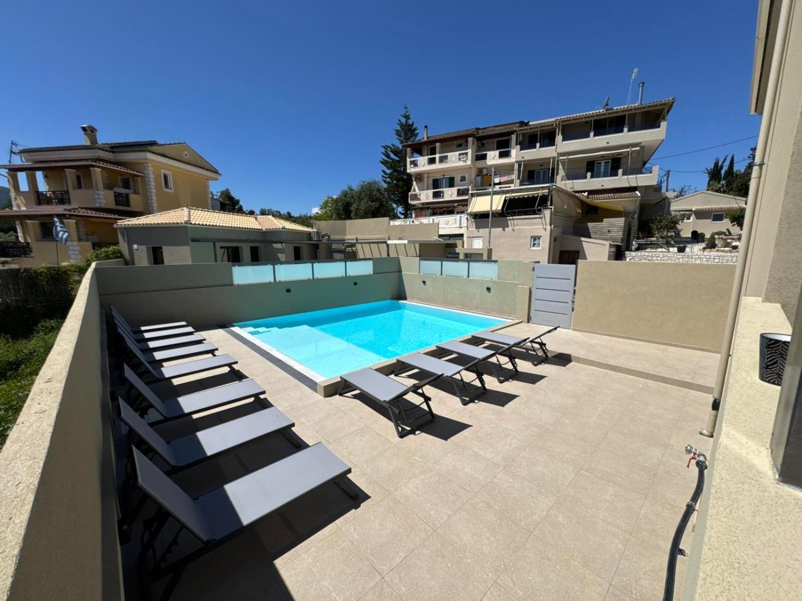 Alex Apartment Suites Βιρός Εξωτερικό φωτογραφία